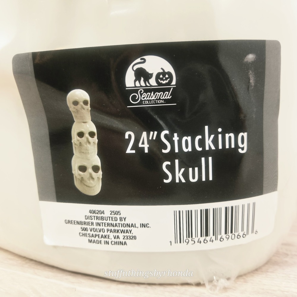 Viral Stacking Plastic Skulls Tree Halloween Decor 24", 3 Pieces. New In Wrapper